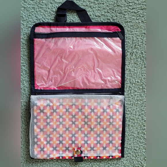 2# COPY - Thirty-One Fold Up Family Organizer - Picture 2 of 5